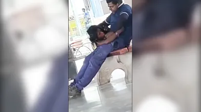 Indian Crazy Guy Getting Blowjob In – Railway Station In Public Capchar Mms Video