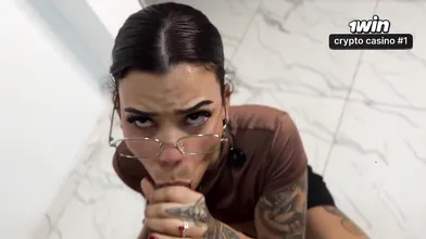 Hot secretary pulverizes manager tough on desk - creampie, cum, sexo duro y salv