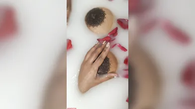 Tamil Desi playing with boobs in tub