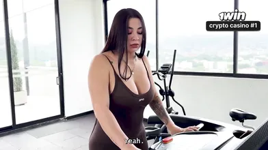 Hot trainer gives personalized vag gobbling service to his greatest client, maki