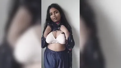 Gouthami reddy manthena recording self video removing dress showing white bra bo