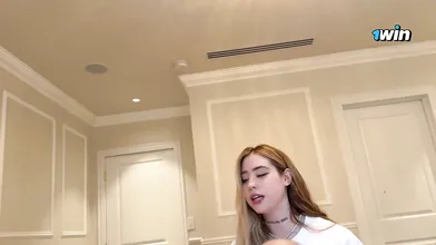 Step sis sneaks naked, forgets panties, jumps on man-meat for greatest XXX!