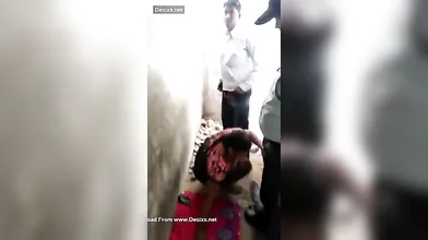 Desi Couples Caught By Security