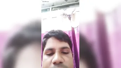 Desi Bhabhi In Beauty Parlour