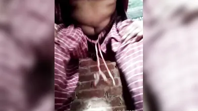 Desi Aunty Striptease On Webcam