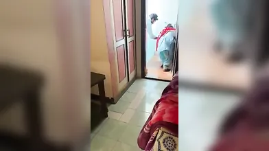 Wife Caught Husband In Hotel