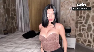 Wanna see this splendid chick have the time of her life? Join her for some insat