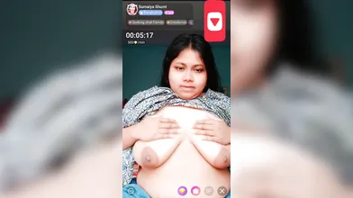 Sumaiya shumi chamet boobs show