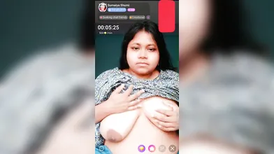 Sumaiya shumi chamet boobs show