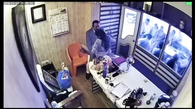 xxx Records nashik Astrologer viral office mms Scandal with pregnant wome