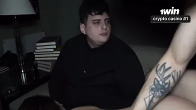 Luchiibb's amateur cuckold boyfriend porks his best pal with an 18-25 year old p