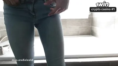 Playing in the Bath - Alexis Zara Fucks Pussy Underwater Wet T Jeans Strip