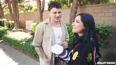 Painting Tits And Pussy - Ophelia Purr, Victor Ray