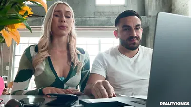 Pretty Kay Lovely And Peter Editing Their Own Porn Shooting!