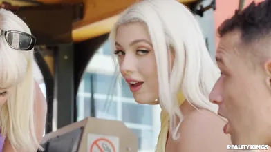 Naughty S Gia Ohmy And Kate Dee's Old Bus Adventure With Big Dicked Man - Gia Love