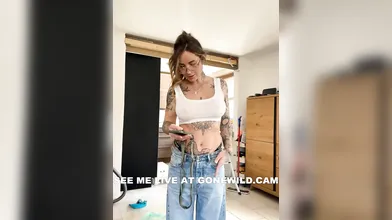 Heavily Tattooed Hottie Flashes Tits in Sexy Webcam Tease