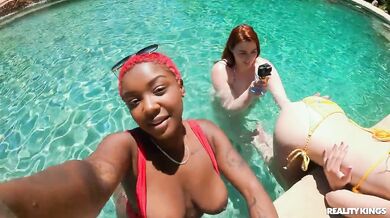 Busty Lesbian Babes Having Outdoor Sex - Abigaiil Morris ,Octavia Red And Deja Marie