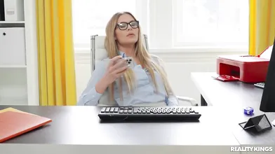 Anal Lover Blonde Receptionist Zlata Shine Gets Caught Masturbating By Jordi