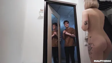 Ma'am Your Package's Arrived!