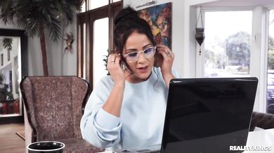 Freeuse Stepmother Works From Home