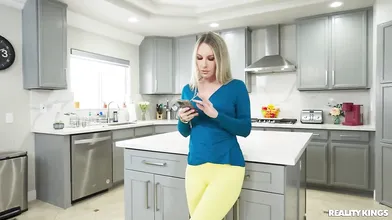 Let's Fuck With Him - Bunny Madison, Sophia Sterling, Max Fills