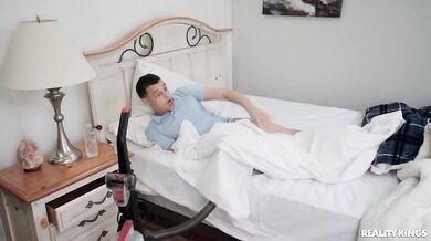 Hot Maid Slimthick Vic Catches Him Using Her Get Off!
