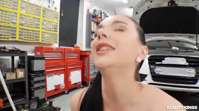 The Whole Workshop Crew Fucking This Slutty Babe! - Lady Gang
