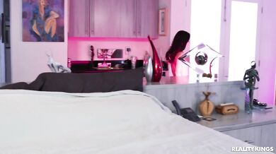 Lulu Takes It All