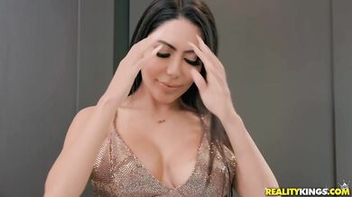 Fat Fake Ass Bouncing