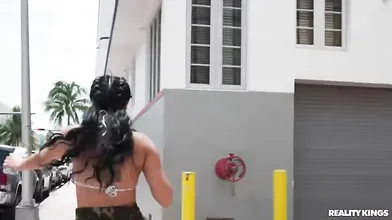 Money Talks: Public Playtime - Serena Santos, Alexa Payne, Brianna Moore, Ashlyn Angel, Katee V, Wynn Rider, Diego Perez, Cockdealer Don, Mike Ox