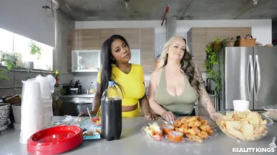BBW Lesbians Gogo Fukme & Kendra Kox Can't Hide Their Feelings Anymore