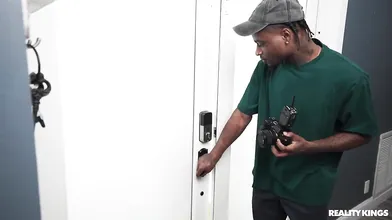 Oily Anal Photoshoot With Hot Latina - Luna Star, Damion Dayski