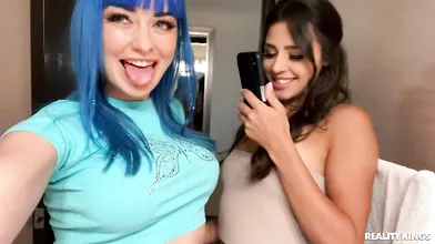 Wild Girl Trip Is All About Sex In Every Possible Way! - Jewelz Blu , Kylie Rocket , Ryan Reid And Clarke Kent