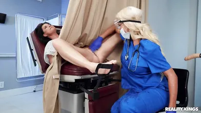 Nicolette Shea Tests Fucking Machine On India Summer