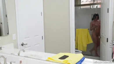 Spoiled Teen's Stepmom Steals Her Boyfriend - Reagan Foxx, Aubree Valentine