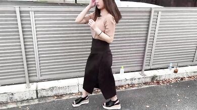 FC2 2389932 No Way, A Girl Like This? [An Overwhelmingly Beautiful Girl Who Could Easily Be An Idol Appears] Massive Oral Ejaculation In A Car During Broad Daylight