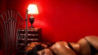 オグナナ。止まらない潮吹き。日焼け跡眩しい黒髪の美少女がH真っ盛りという事実