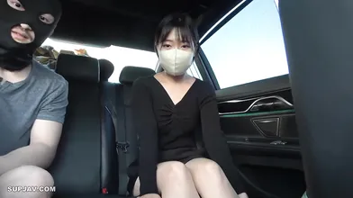 感度1000%！！！ド・ド・ドエロい女の子とフェラチオだけのはずが車内SEXに・・・車内でガイチキ絶叫で初老も唖然・・・中出しNGでも騎乗位で思わず暴発、女の子も唖然・・