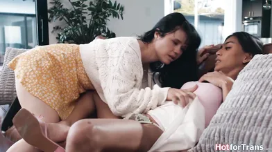 Im trying to get my petite asian shemale doula to fill me up