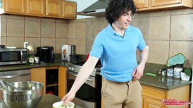 Stepmoms Protein Supplements - S1:E7