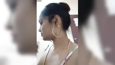 DesHI Mallu Chechi Call Girl Fucking With Client Self Recorded Full Video