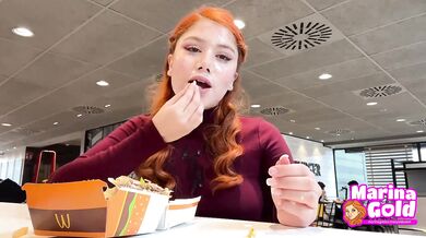 Cumwalk Bukkake To Mcdonalds