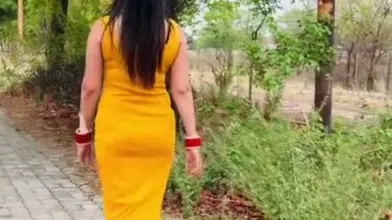 Jaslin Couple Video with stranger in car