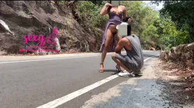 New viral jaslin Couple on road dare video