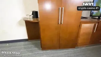 GOTFILLED Coating Angel Gostosa's pink box