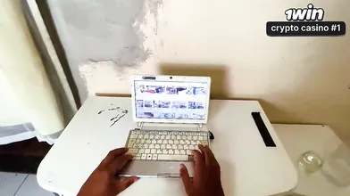 Neighbor asked me for sugar and got milk in her mouth, after having her cooch po