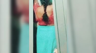 Desi bhabhi dress change2