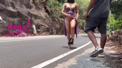 Jaslin kaur dare FK on running road side