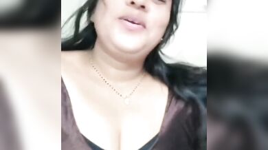Telugu beautiful curvy Chamet nude show