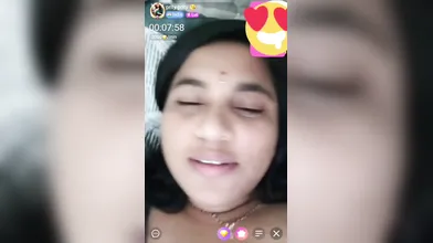 Telugu beautiful curvy Chamet nude show